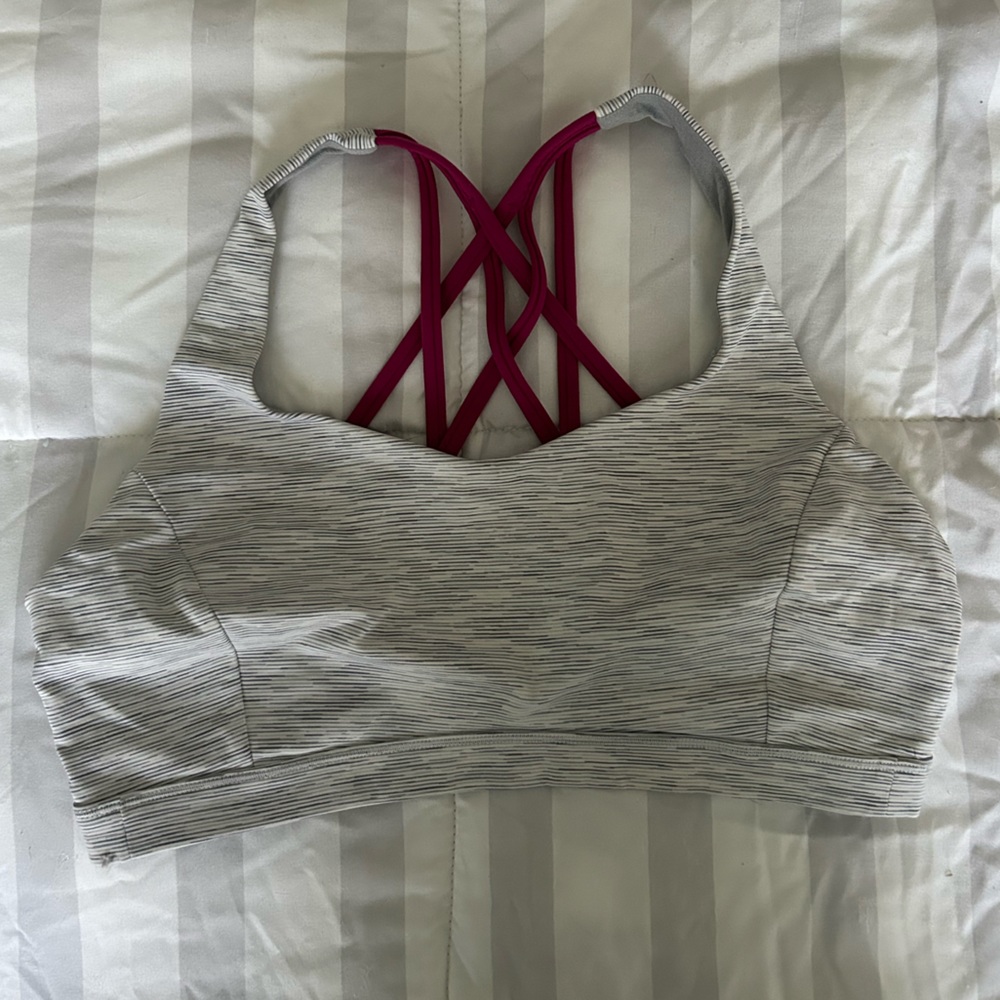 Lululemon Free to Be Serene Bra